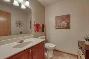 N25W24069 River Park Dr, Pewaukee, WI 53072 - Photo 23