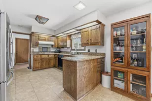 7224 Maple Ln, Hartford, WI 53027 - Photo 5