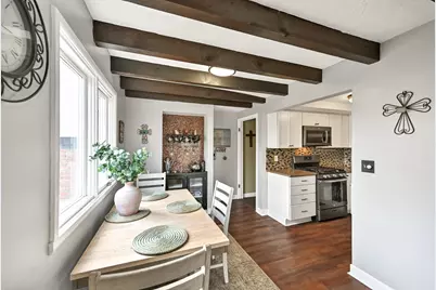 N17W5328  Garfield St, Cedarburg, WI 53012 - Photo 5