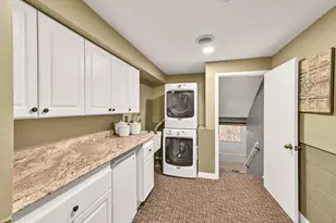 N17W5328 Garfield St, Cedarburg, WI 53012 - Photo 23