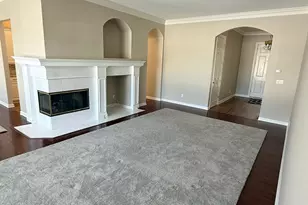 W233N3088 Oakmont Ct, Pewaukee, WI 53072 - Photo 5
