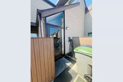 5225 S 13th St #P, Milwaukee, WI 53221 - Photo 21