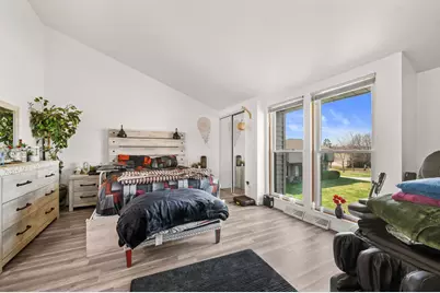 5225 S 13th St #P, Milwaukee, WI 53221 - Photo 13