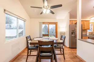 W275S8960 Hidden Lakes Dr, Vernon, WI 53149 - Photo 7