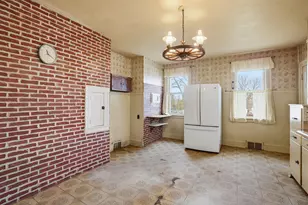 4055 S 103rd St, Greenfield, WI 53228 - Photo 13