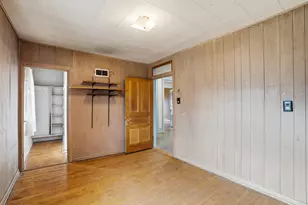 4055 S 103rd St, Greenfield, WI 53228 - Photo 27