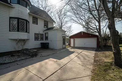 4055 S 103rd St, Greenfield, WI 53228 - Photo 63