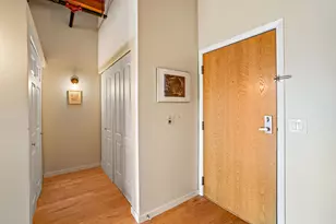 234 E Reservoir Ave, Milwaukee, WI 53212 - Photo 19