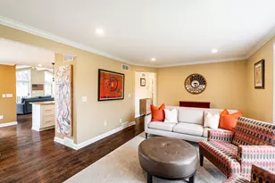 21710 W Ann Louise Ct, New Berlin, WI 53146 - Photo 7