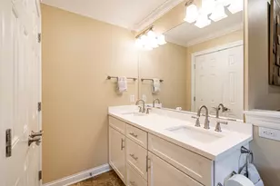 21710 W Ann Louise Ct, New Berlin, WI 53146 - Photo 25