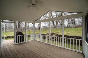 21710 W Ann Louise Ct, New Berlin, WI 53146 - Photo 37