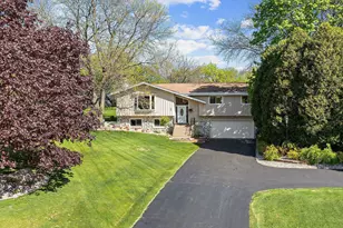 21710 W Ann Louise Ct, New Berlin, WI 53146 - Photo 1