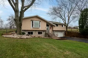 21710 W Ann Louise Ct, New Berlin, WI 53146 - Photo 43