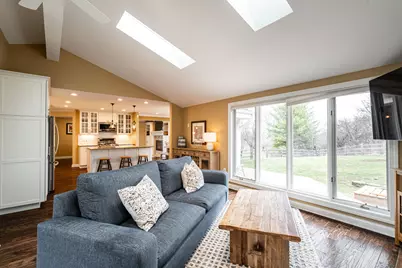 21710 W Ann Louise Ct, New Berlin, WI 53146 - Photo 15