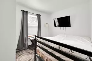 6555 N Bourbon St, Milwaukee, WI 53224 - Photo 37