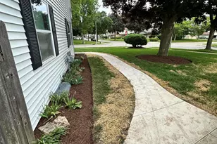 6555 N Bourbon St, Milwaukee, WI 53224 - Photo 21