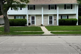 6555 N Bourbon St, Milwaukee, WI 53224 - Photo 9