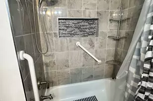 6553 N Bourbon St, Milwaukee, WI 53224 - Photo 21