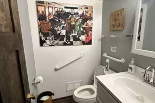 6553 N Bourbon St, Milwaukee, WI 53224 - Photo 11