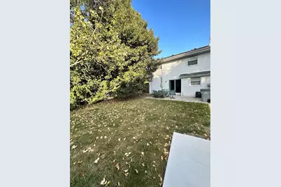 6553 N Bourbon St #6555, Milwaukee, WI 53224 - Photo 5