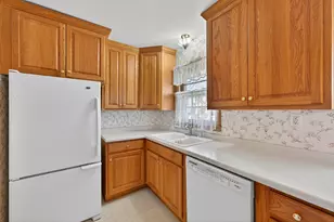 19030 Brookdale Dr, Brookfield, WI 53045 - Photo 9