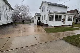 805 Hollister Ave, Tomah, WI 54660 - Photo 1