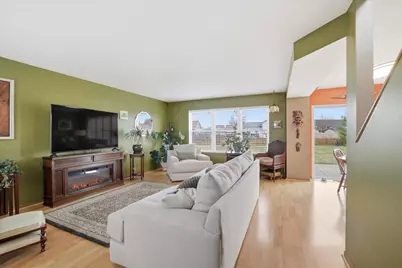 264  Deer Path Dr, Genoa City, WI 53128 - Photo 5