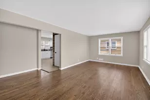 2303 Lawn St, Racine, WI 53404 - Photo 5