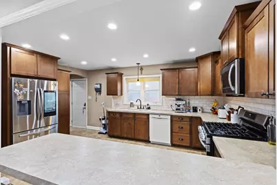 3300 S 66th St, Milwaukee, WI 53219 - Photo 13