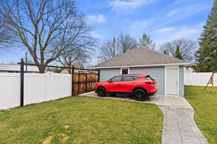 3300 S 66th St, Milwaukee, WI 53219 - Photo 31