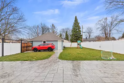 3300 S 66th St, Milwaukee, WI 53219 - Photo 29