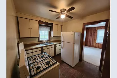 1606  Main St, Racine, WI 53182 - Photo 5