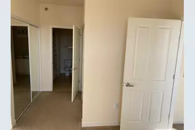 4110 S Lake Dr #334, Saint Francis, WI 53235 - Photo 7