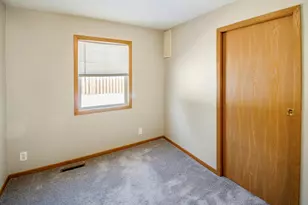 W1060 Golden Glow Rd, Bloomfield, WI 53128 - Photo 7