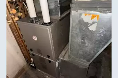 2915 N 38th St, Milwaukee, WI 53210 - Photo 9