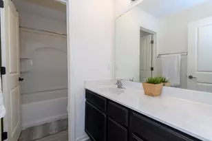 W241N5660 Maple Grove Ln, Sussex, WI 53089 - Photo 19