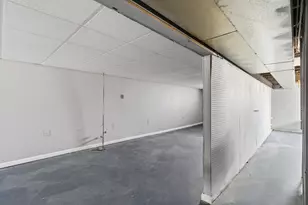 10325 W Silver Spring Dr, Milwaukee, WI 53225 - Photo 29