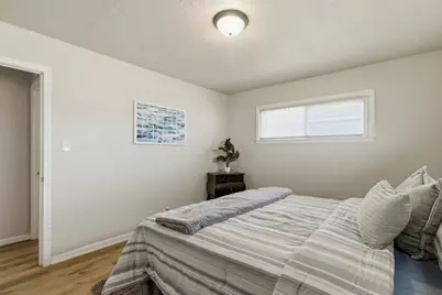 10325 W Silver Spring Dr, Milwaukee, WI 53225 - Photo 19