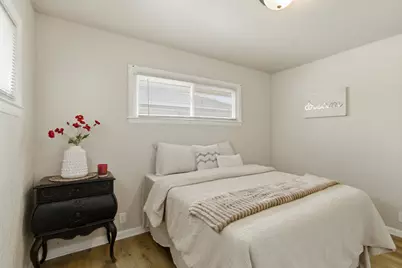 10325 W Silver Spring Dr, Milwaukee, WI 53225 - Photo 23