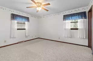 301 W Westlawn Ave, Elkhorn, WI 53121 - Photo 17