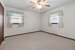 301 W Westlawn Ave, Elkhorn, WI 53121 - Photo 19