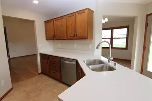 702 Oakwood Ln, Watertown, WI 53094 - Photo 19