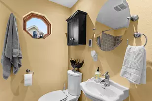 265 Lincoln Ave, Cleveland, WI 53015 - Photo 9