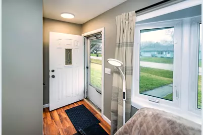 1707  Wind Dale Dr, Racine, WI 53402 - Photo 11