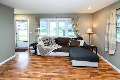 1707  Wind Dale Dr, Racine, WI 53402 - Photo 13