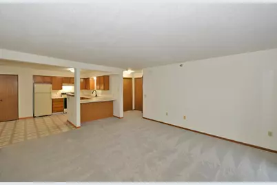 3650 E Barbara Ct #12, Oak Creek, WI 53154 - Photo 3