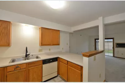3650 E Barbara Ct #12, Oak Creek, WI 53154 - Photo 7