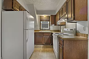 937 Grove Ave, Racine, WI 53405 - Photo 7