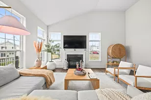 1868 Forest View Ct, Lake Geneva, WI 53147 - Photo 9