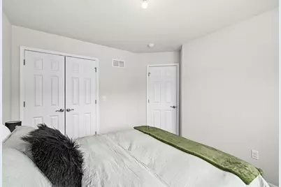 1868  Forestview Ct, Lake Geneva, WI 53147 - Photo 23